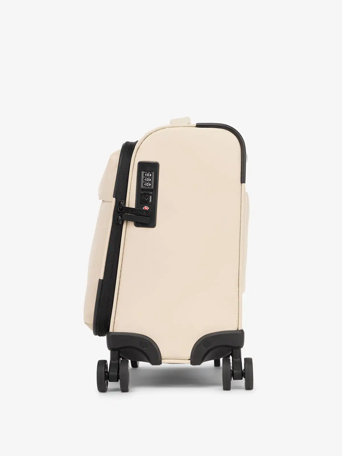 calpaktravelmaut.it.com