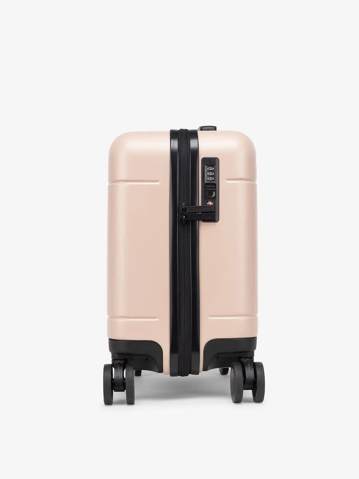calpaktravelmaut.it.com