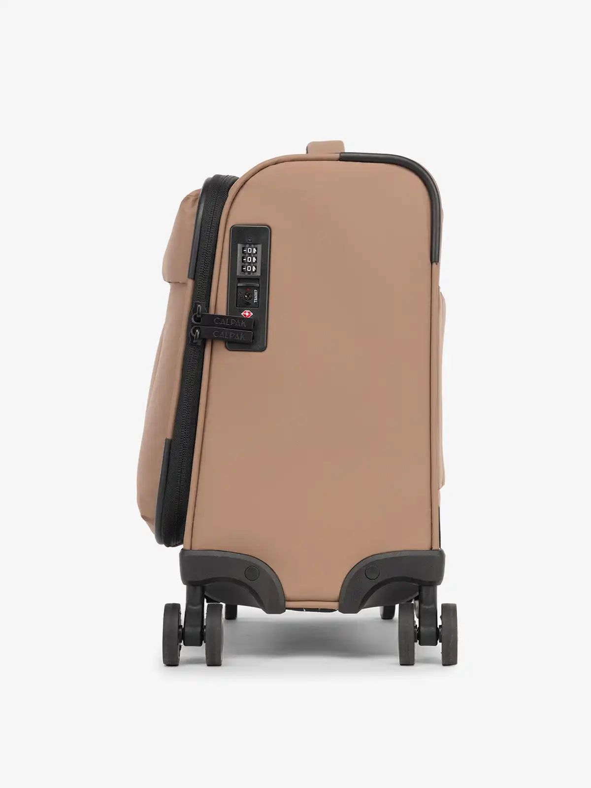 calpaktravelmaut.it.com