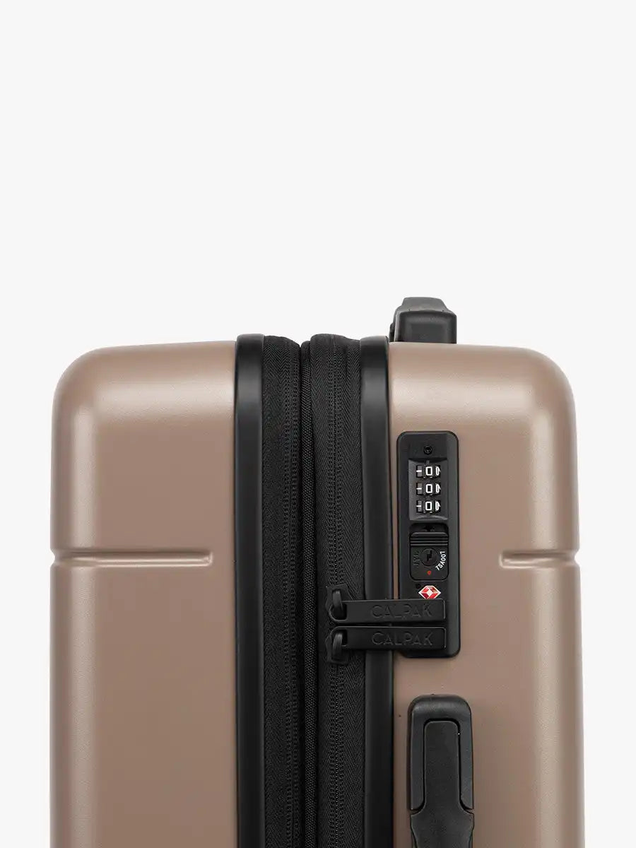calpaktravelmaut.it.com