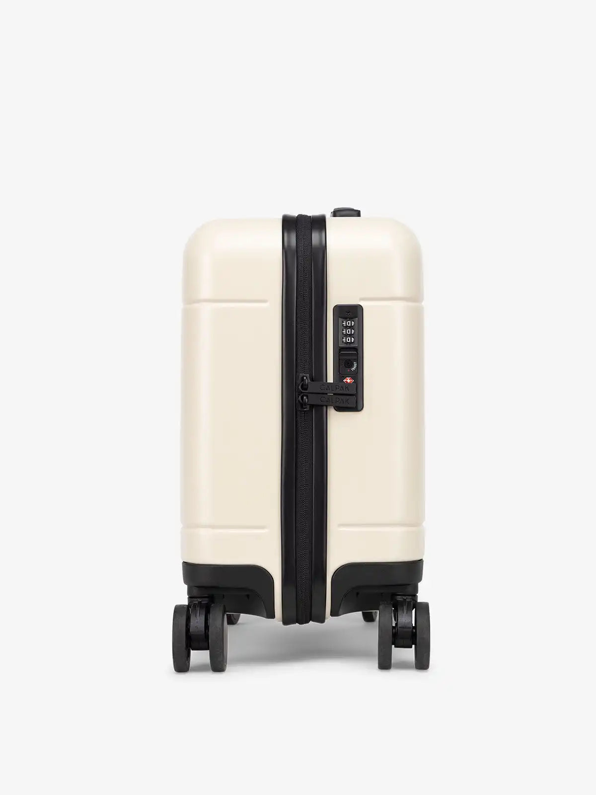 calpaktravelmaut.it.com