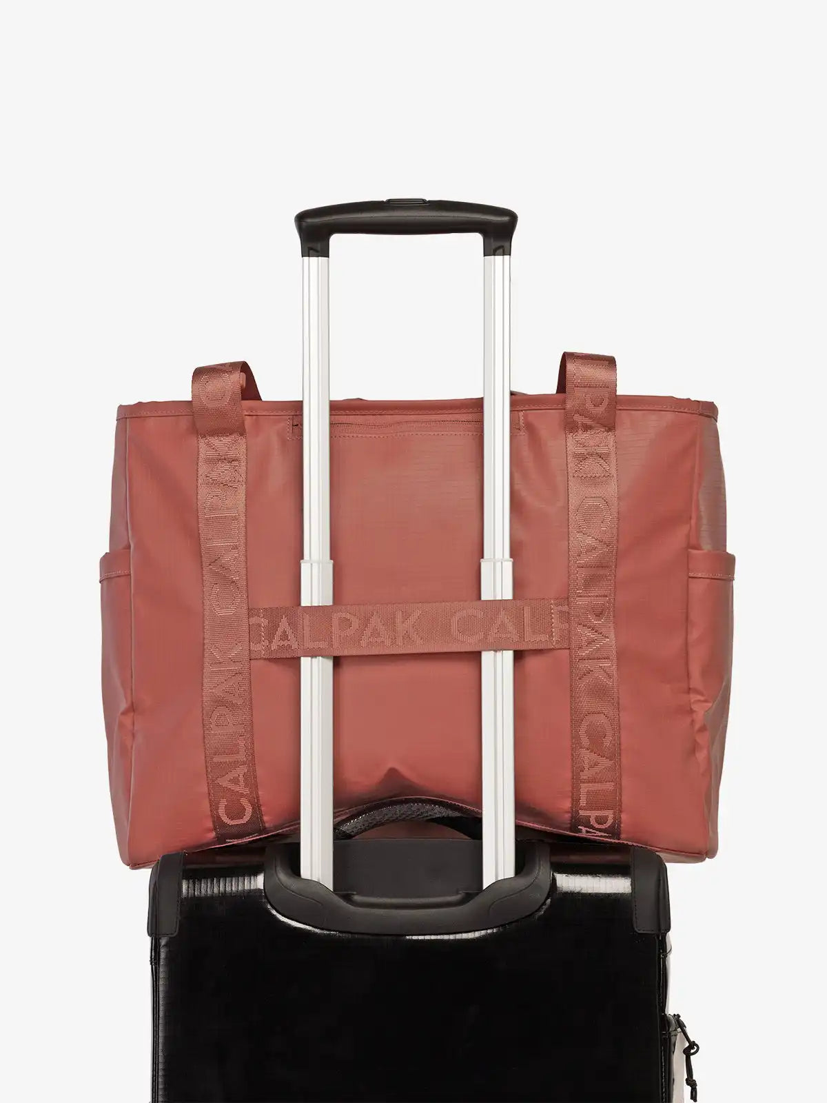 calpaktravelmaut.it.com
